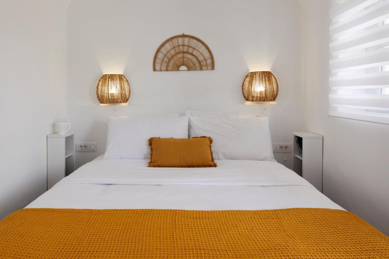 Lamina Guest House Perissa ภายนอก รูปภาพ