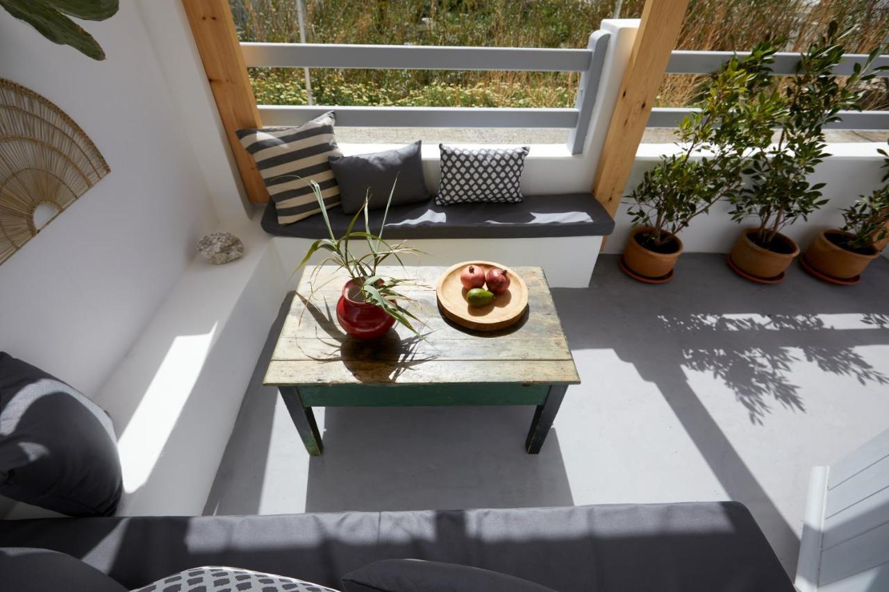 Lamina Guest House Perissa ภายนอก รูปภาพ